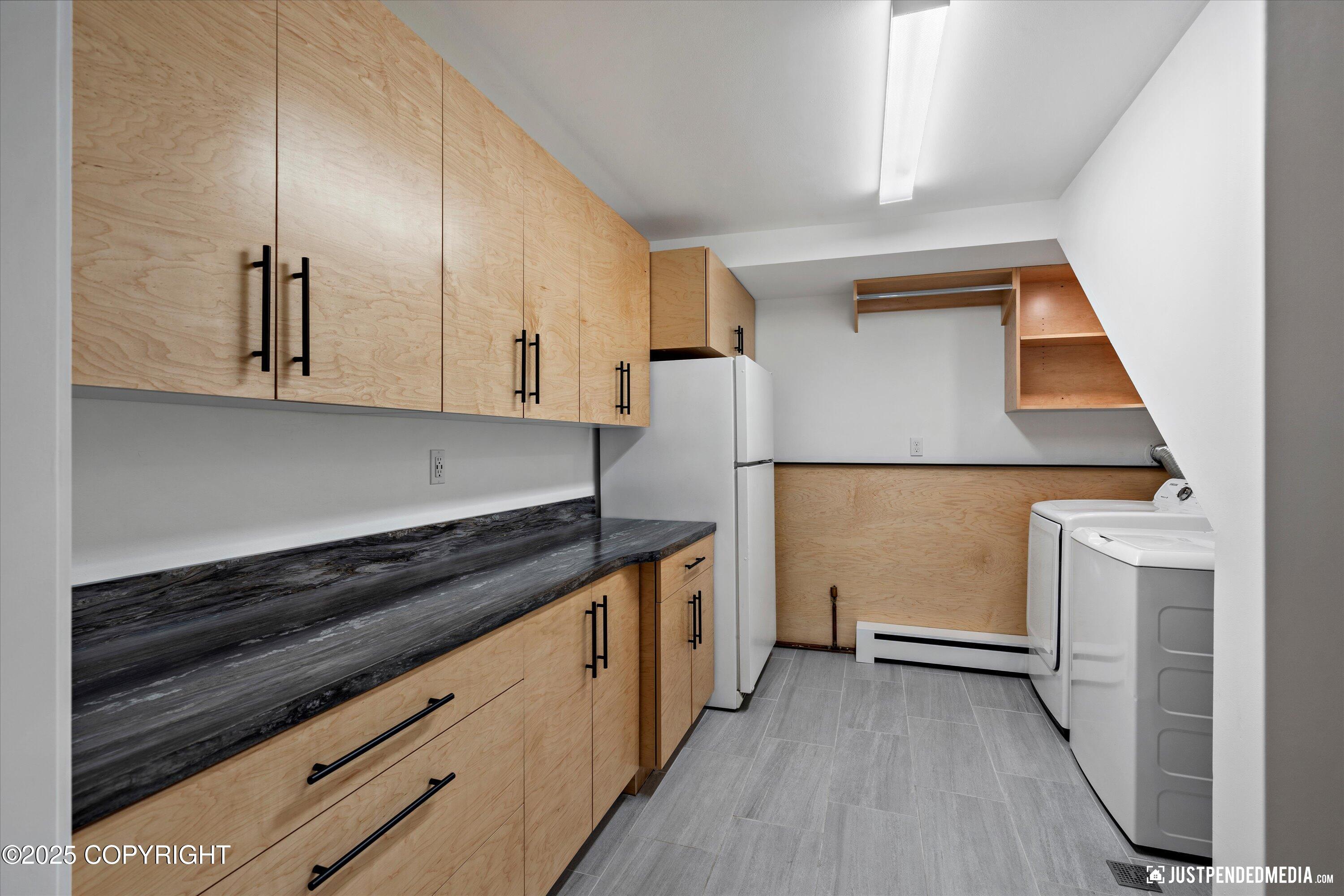 6905 Crawford Street, Anchorage, Alaska image 36
