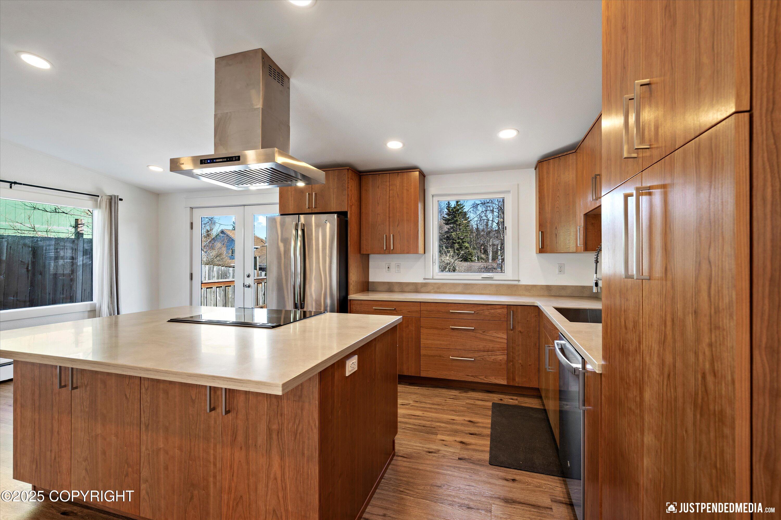 6905 Crawford Street, Anchorage, Alaska image 14