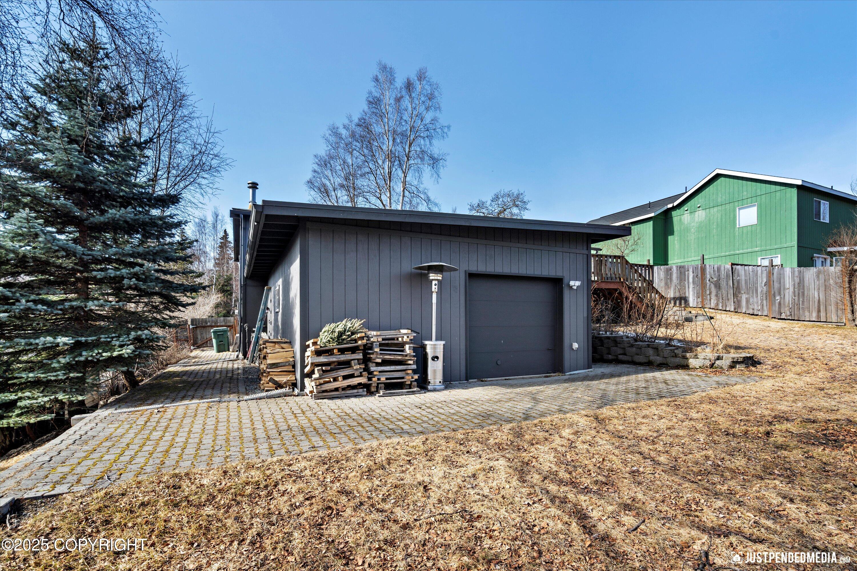6905 Crawford Street, Anchorage, Alaska image 50