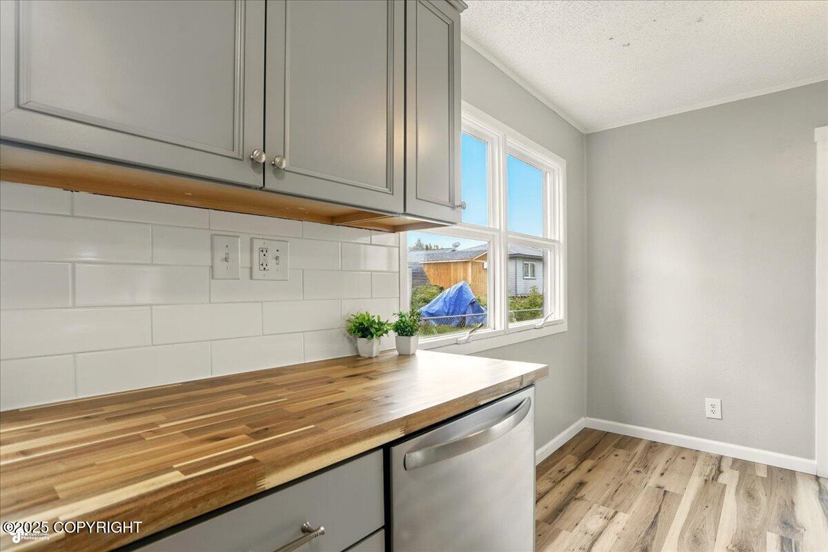 3624 E 16th Avenue, Anchorage, Alaska image 13
