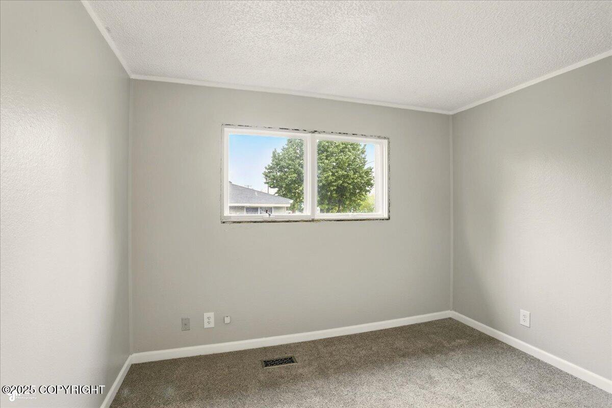 3624 E 16th Avenue, Anchorage, Alaska image 20