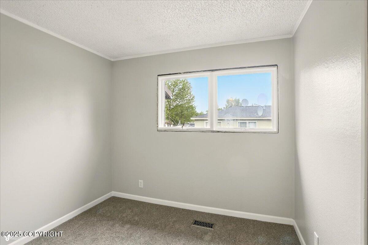 3624 E 16th Avenue, Anchorage, Alaska image 24