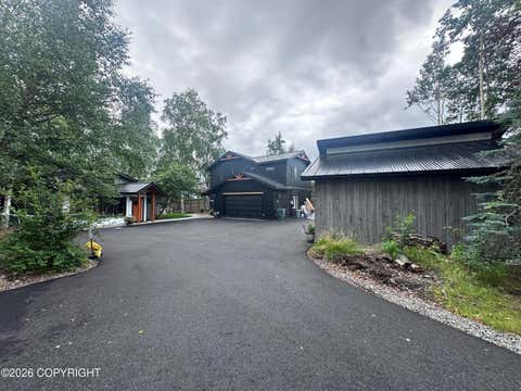 Homes For Sale - 2983 S Horseshoe Lake Road<br/> Big Lake, AK 99652