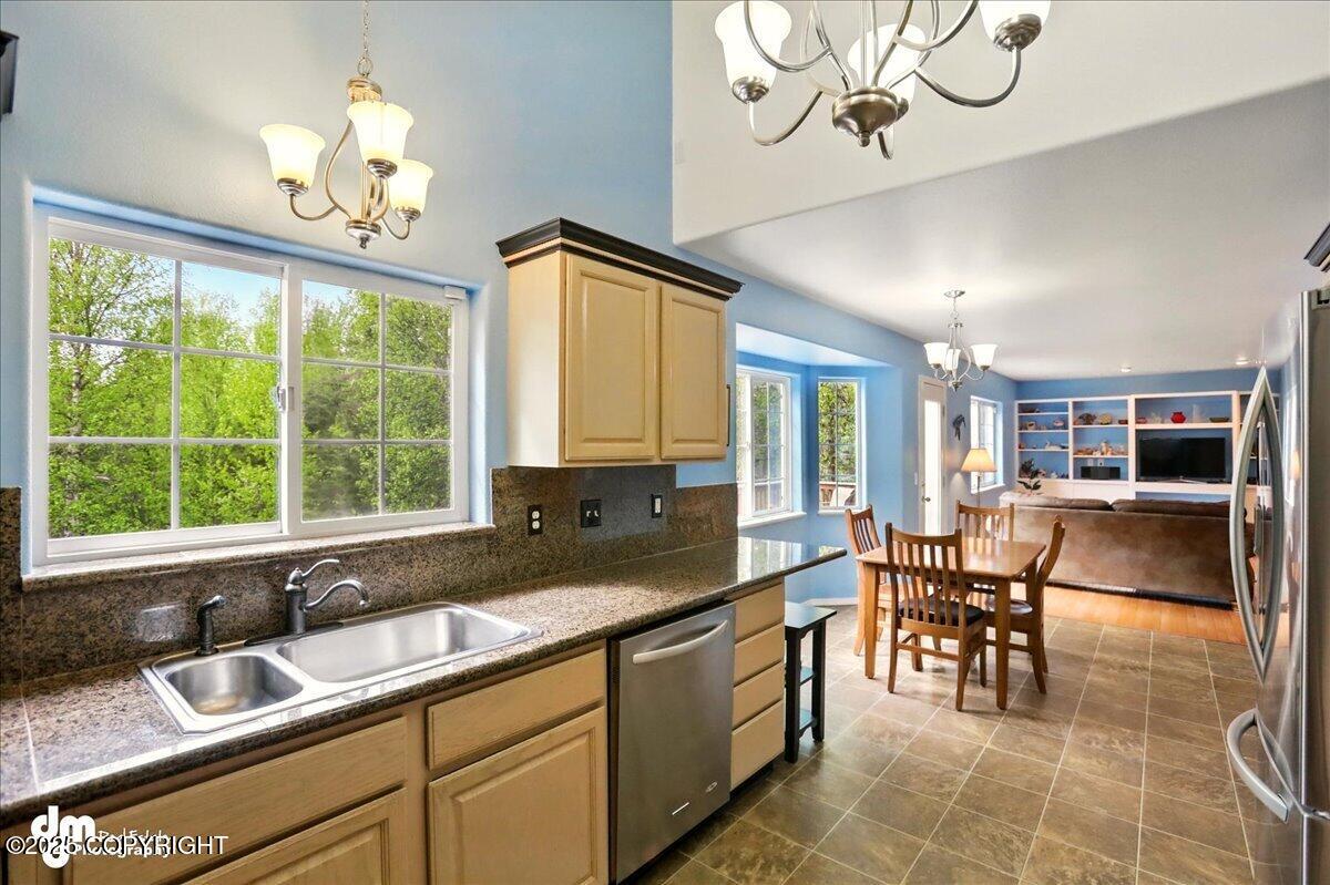 19016 Mountain Point Circle, Eagle River, Alaska image 9