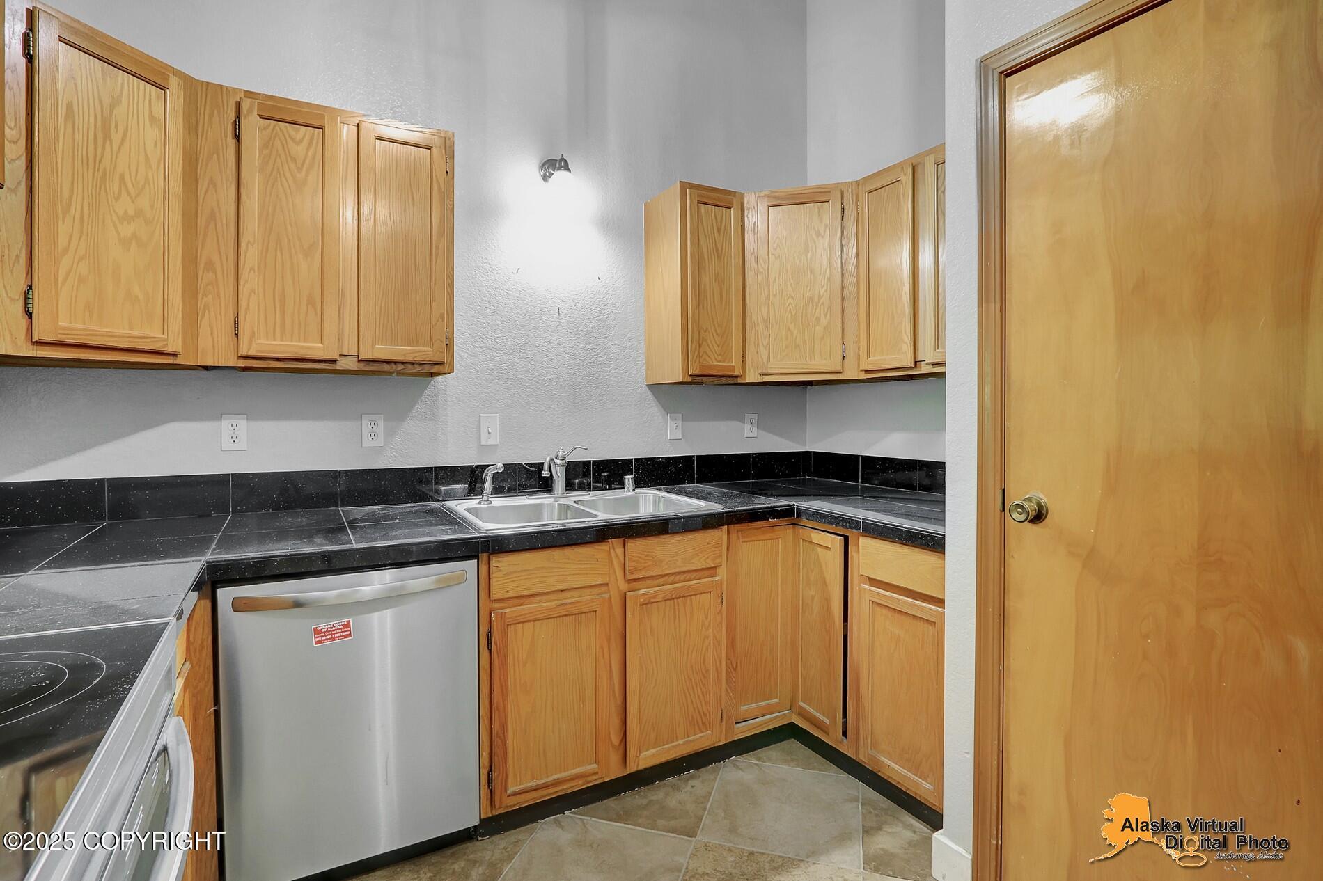 18739 Sarichef Loop, Eagle River, Alaska image 14