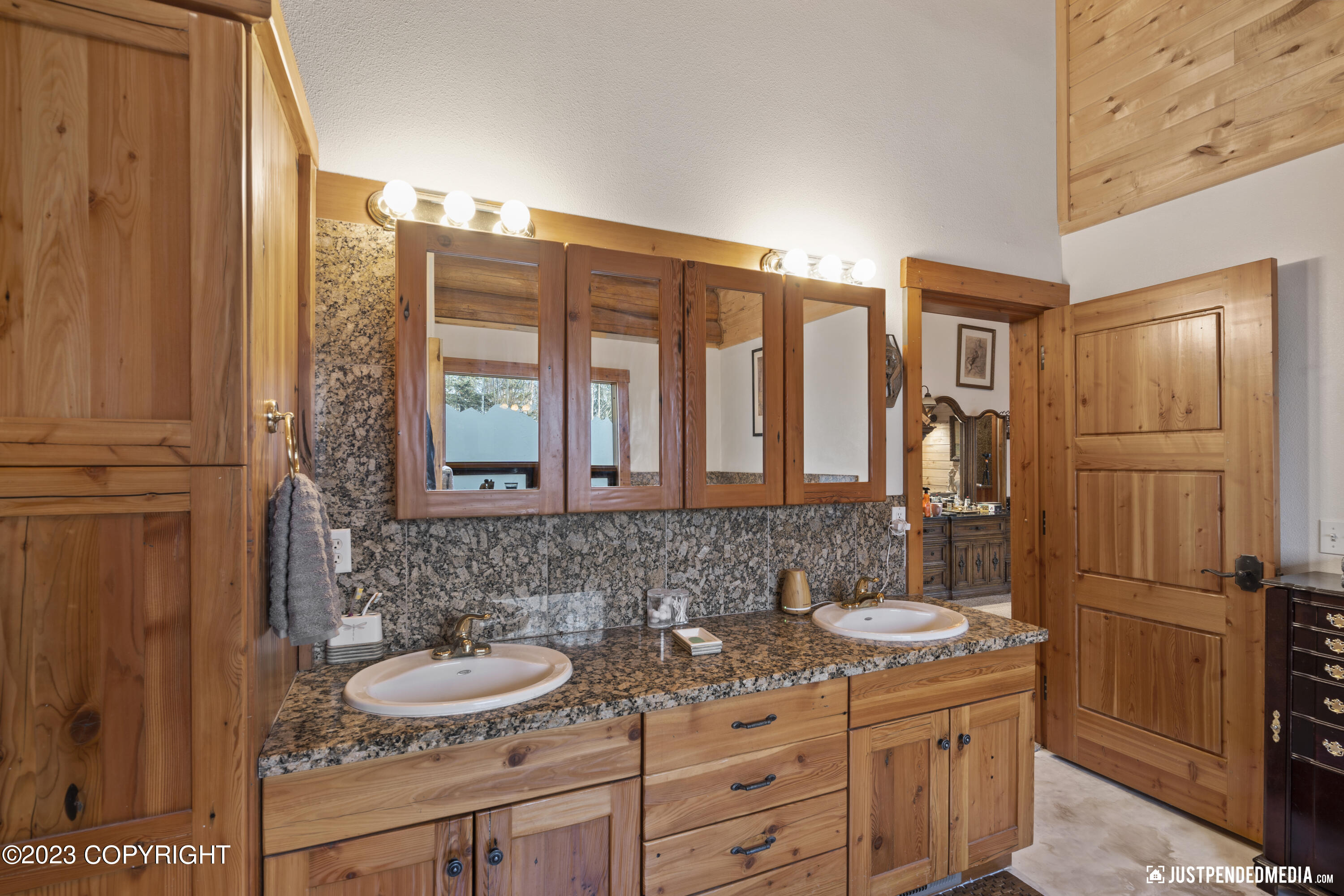 11118 S Knik Goose Bay Road, Wasilla, Alaska image 22