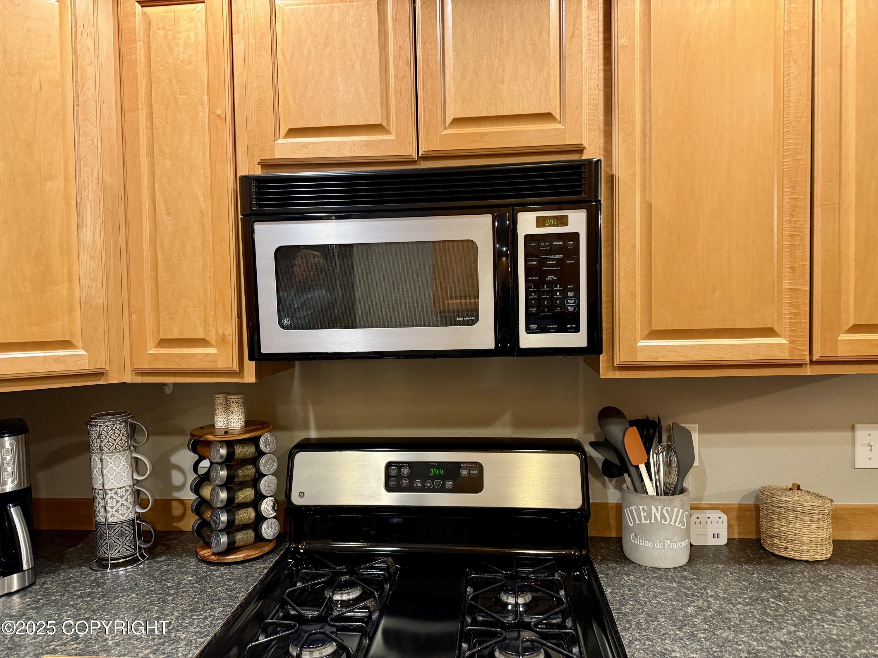 330 Hightower Road #B102, Girdwood, Alaska image 13