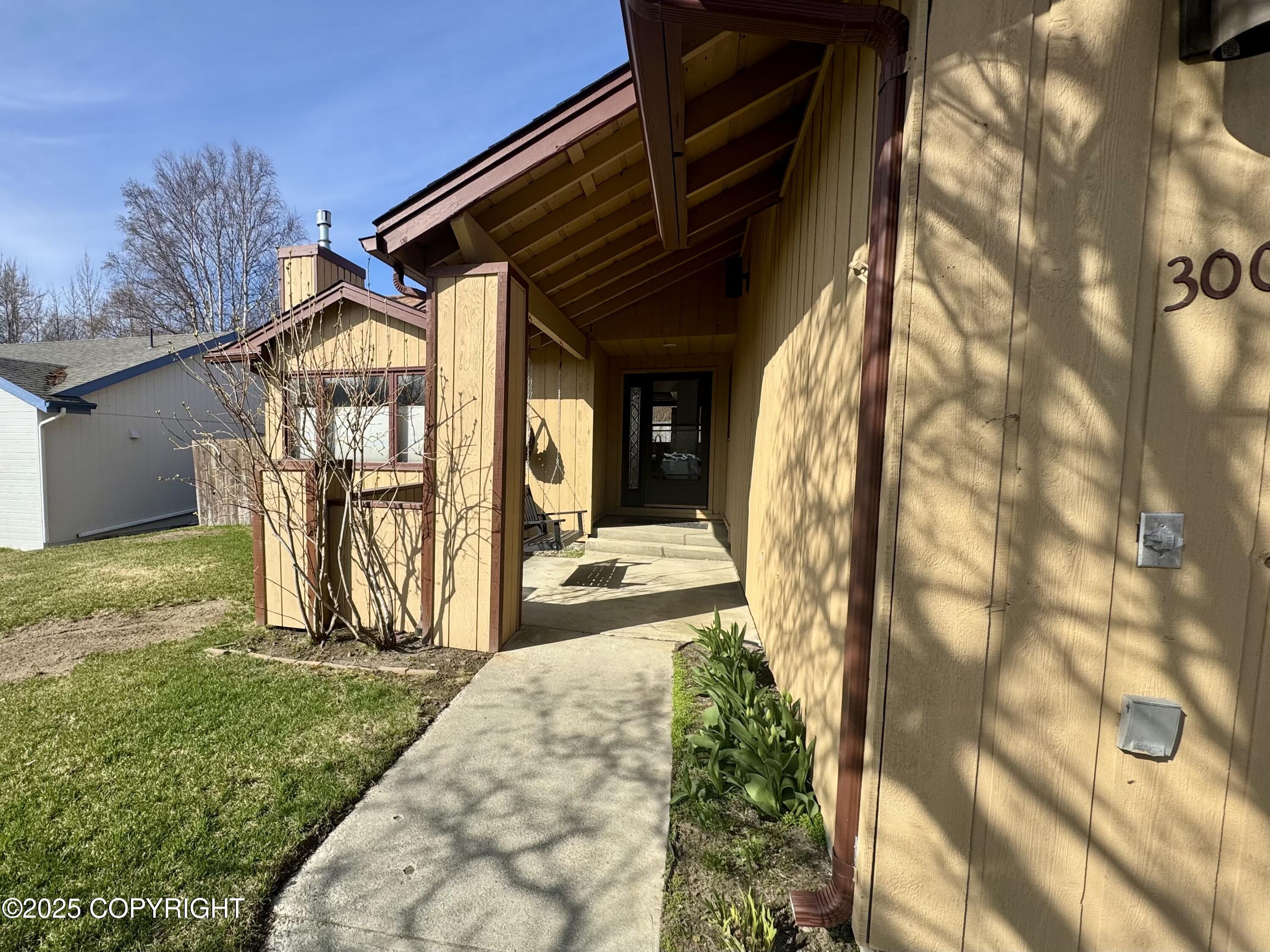 300 N Oscar Street, Palmer, Alaska image 2
