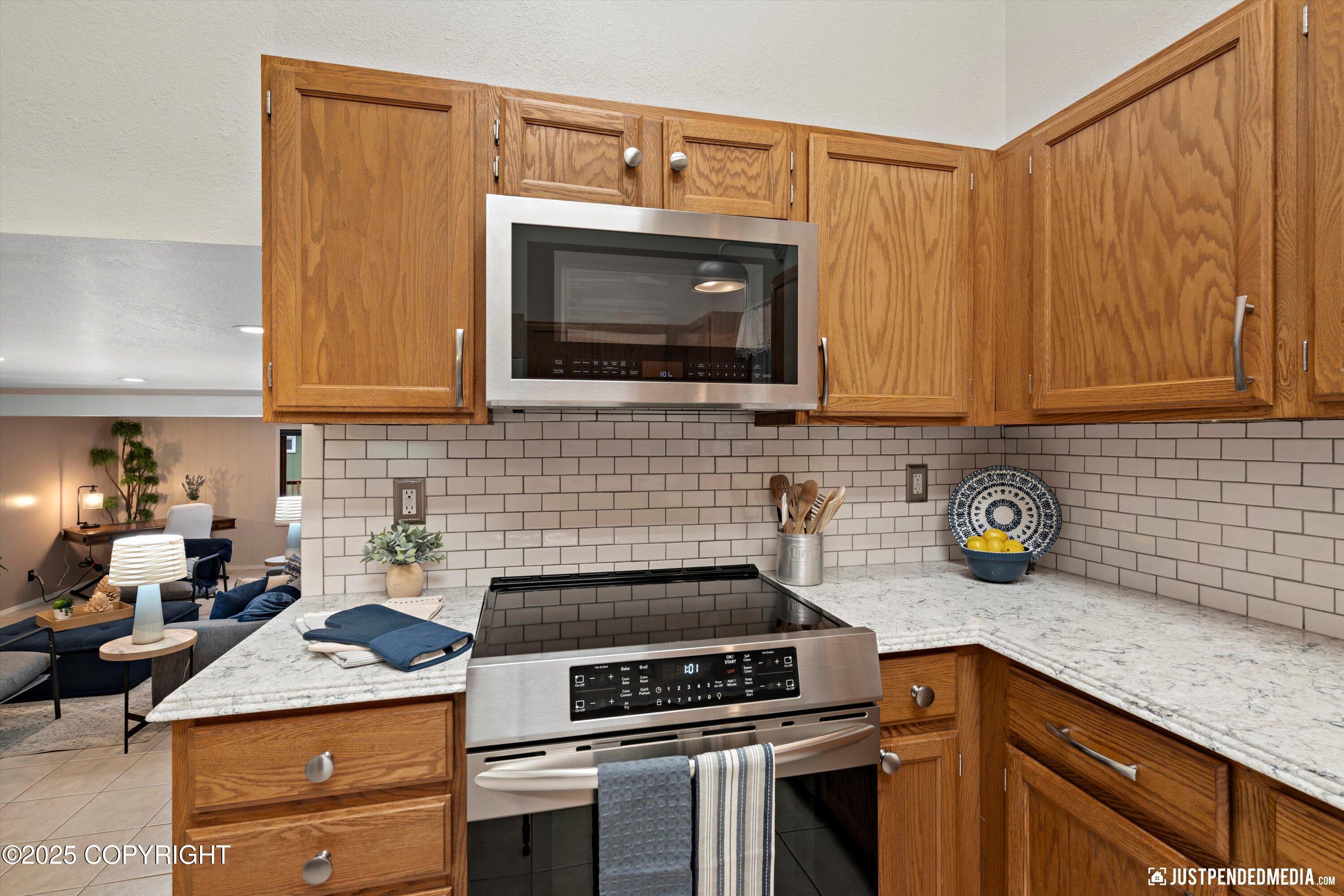 Anchorage, Alaska 99515, United States, 3 Bedrooms Bedrooms, ,3 BathroomsBathrooms,Residential,Active,234006