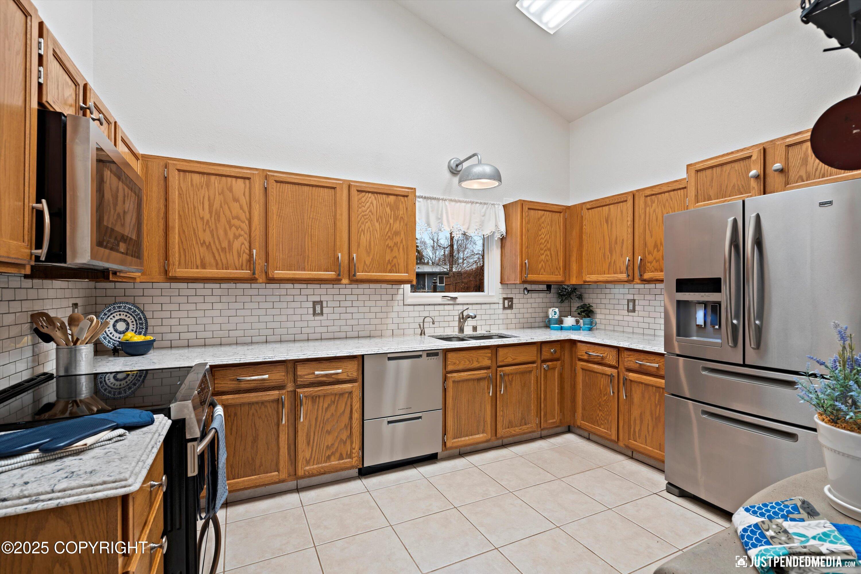 Anchorage, Alaska 99515, United States, 3 Bedrooms Bedrooms, ,3 BathroomsBathrooms,Residential,Active,234006