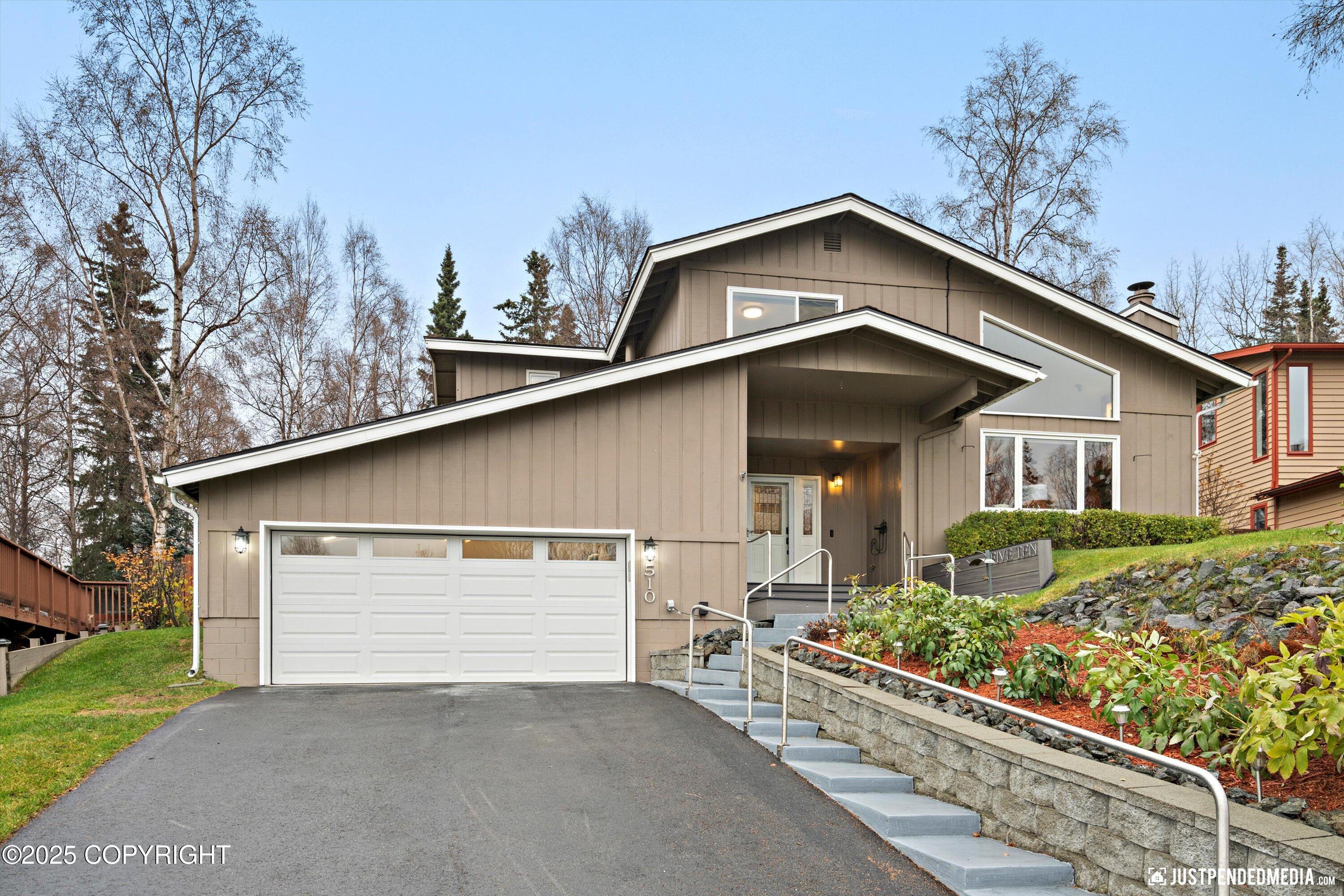 Anchorage, Alaska 99515, United States, 3 Bedrooms Bedrooms, ,3 BathroomsBathrooms,Residential,Active,234006