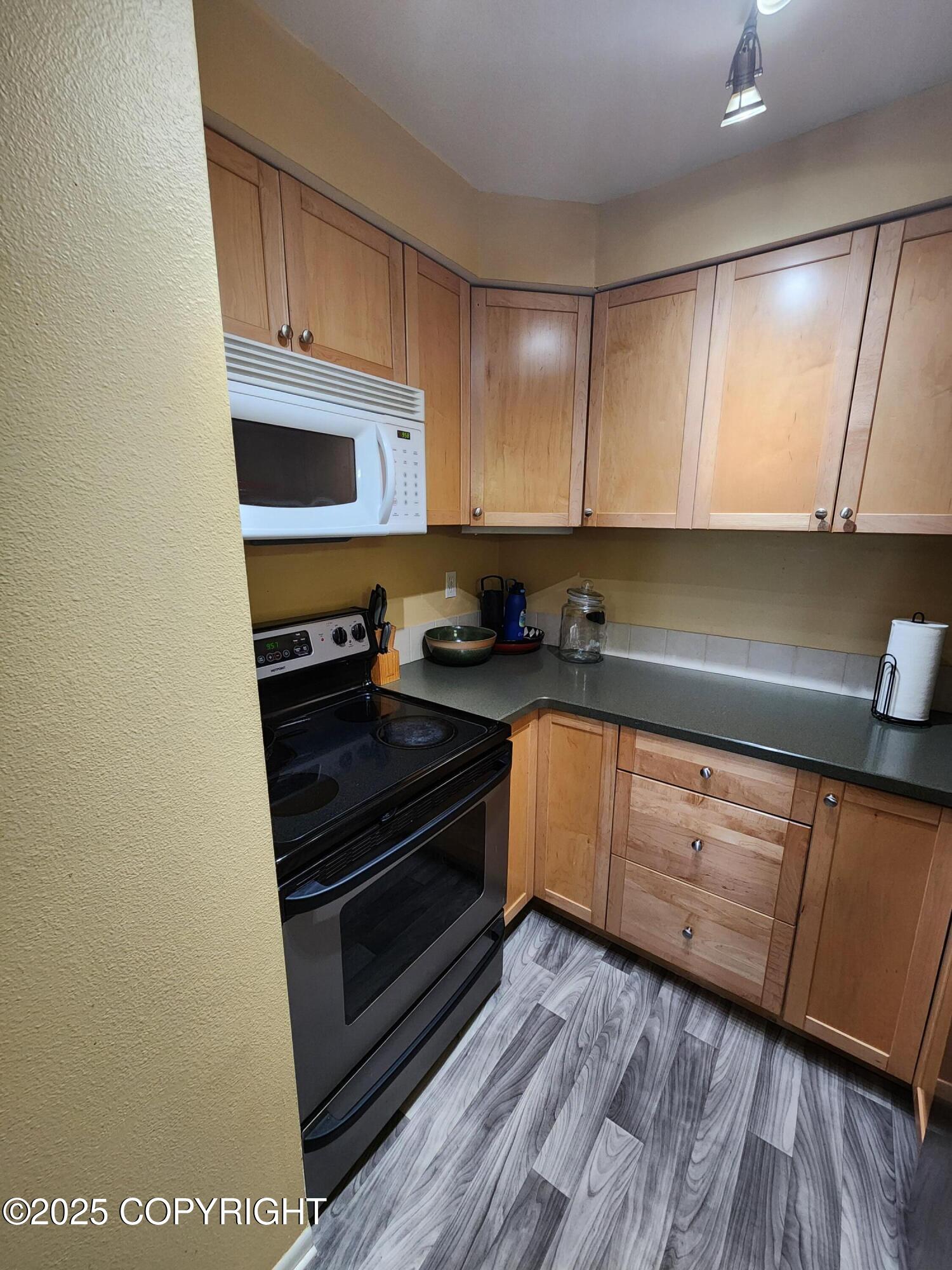 4620 Reka Drive #B-24, Anchorage, Alaska image 2