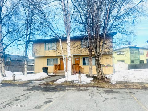 Photo of 4521 Cordova Street, Anchorage, AK 99503 (MLS # 26-3975)