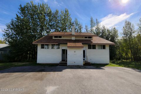 Photo of 1421 Kent Court, Fairbanks, AK 99709 (MLS # 26-3650)