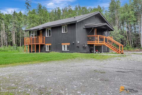 Homes For Sale - 1100 N Retreat Avenue<br/> Palmer, AK 99645
