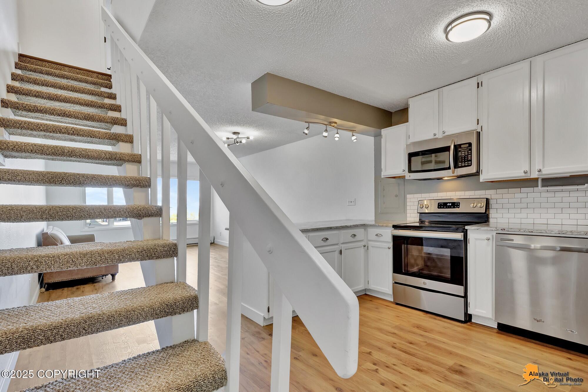 832 O Place #832, Anchorage, Alaska image 6