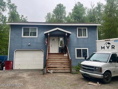 Photo of 3577 W Lynn Drive, Wasilla, AK 99654 (MLS # 26-6990)