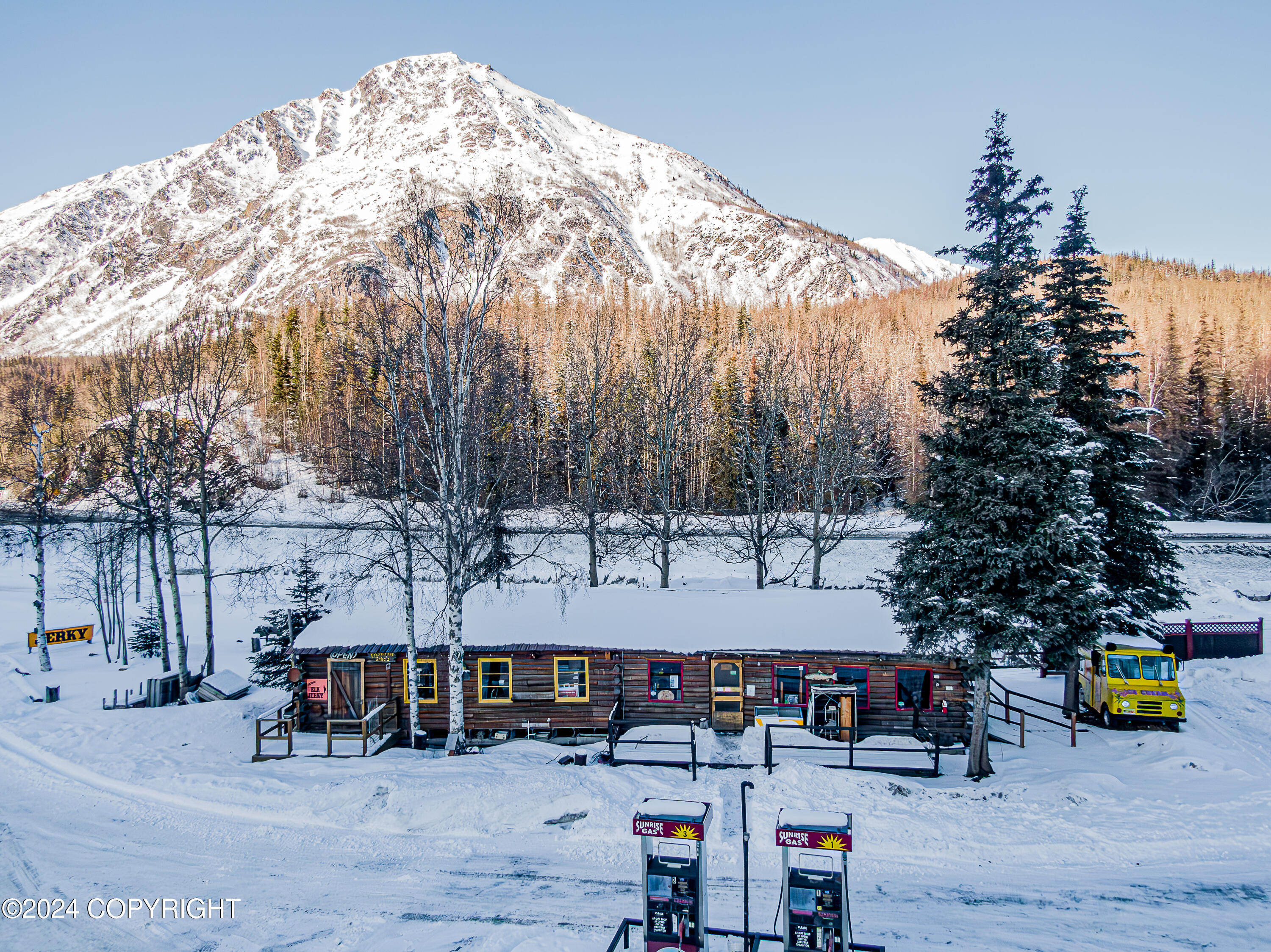 Cooper Landing, Alaska 99572, United States, ,Commercial,Pending,63832