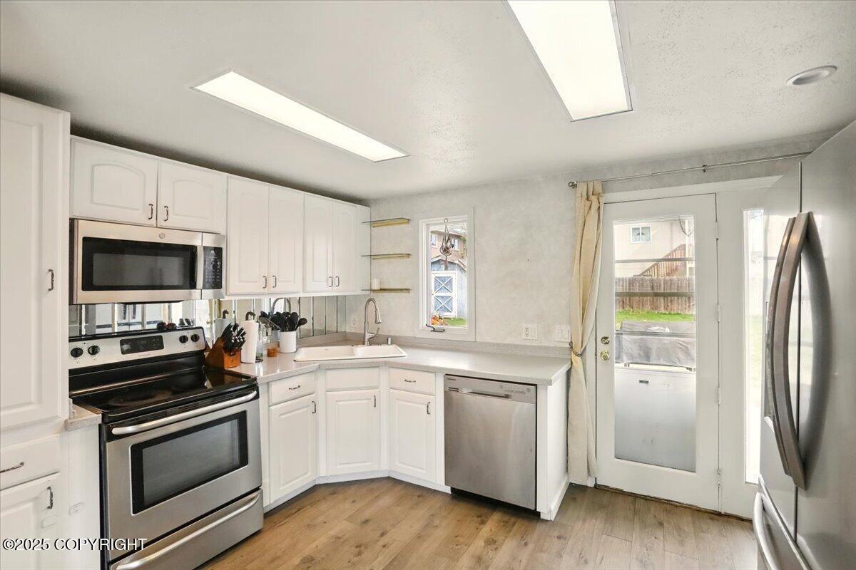 5907 Buckner Drive, Anchorage, Alaska image 10