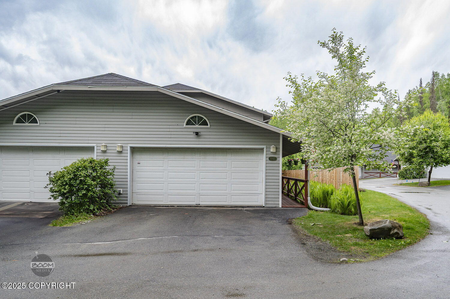 16627 River Heights Loop, Eagle River, Alaska image 2