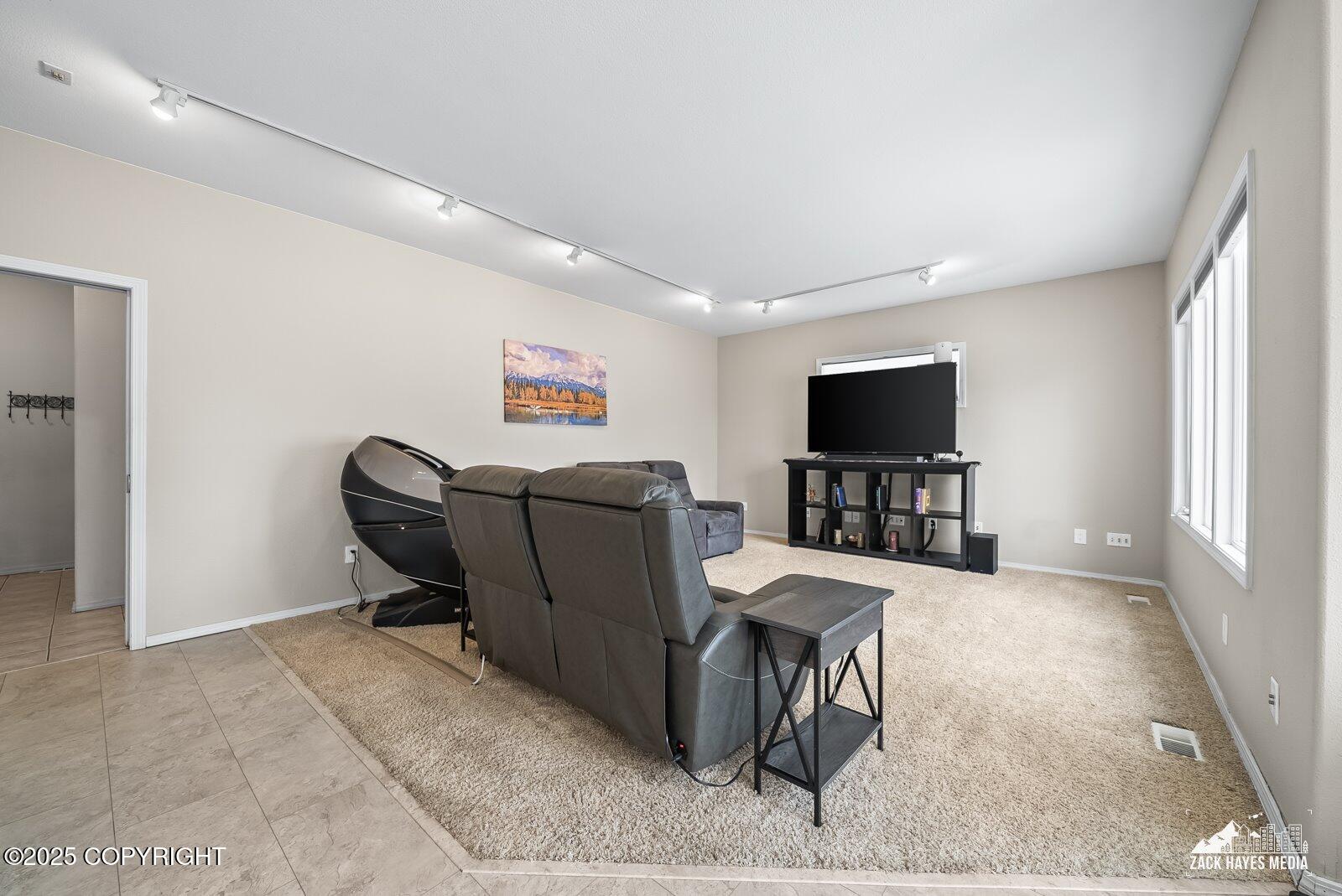 7501 Sportsmens Point Circle, Anchorage, Idaho image 23