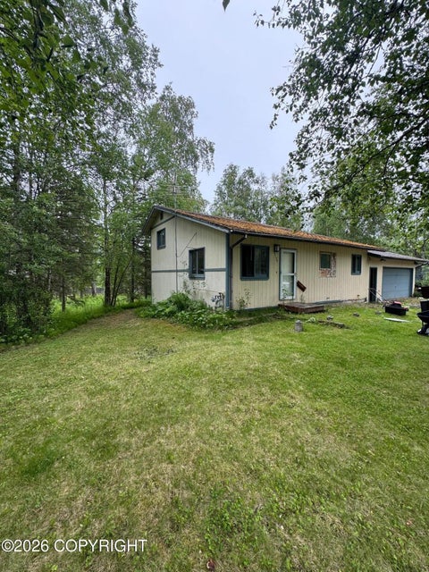 Photo of 3175 N Bald Eagle Drive, Wasilla, AK 99654 (MLS # 26-8117)