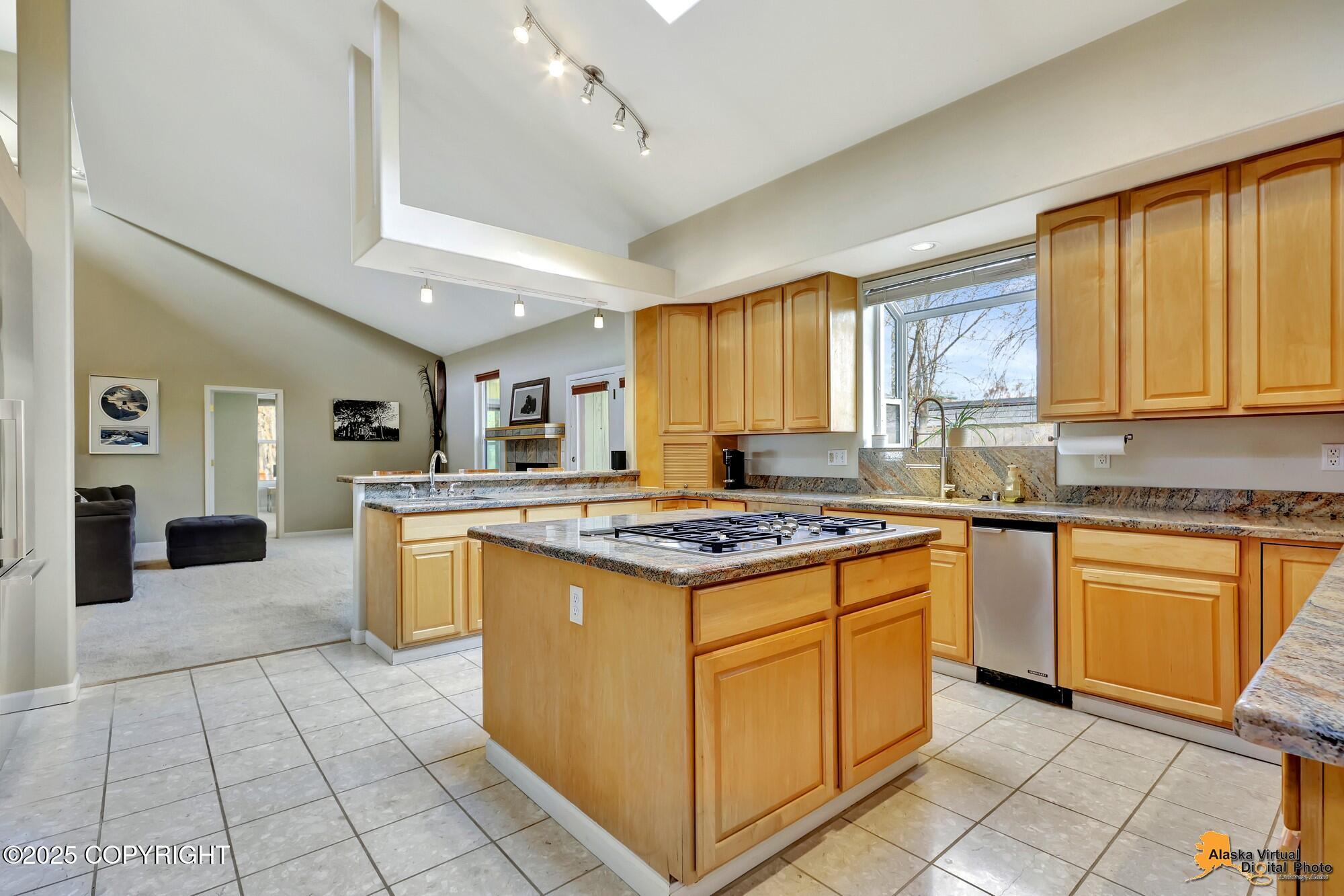 10177 Voyager Circle, Anchorage, Alaska image 20