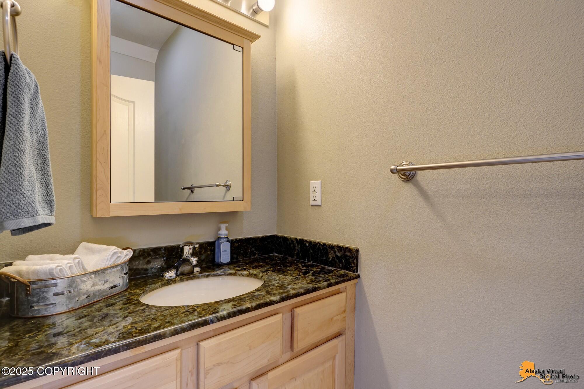 10177 Voyager Circle, Anchorage, Alaska image 42
