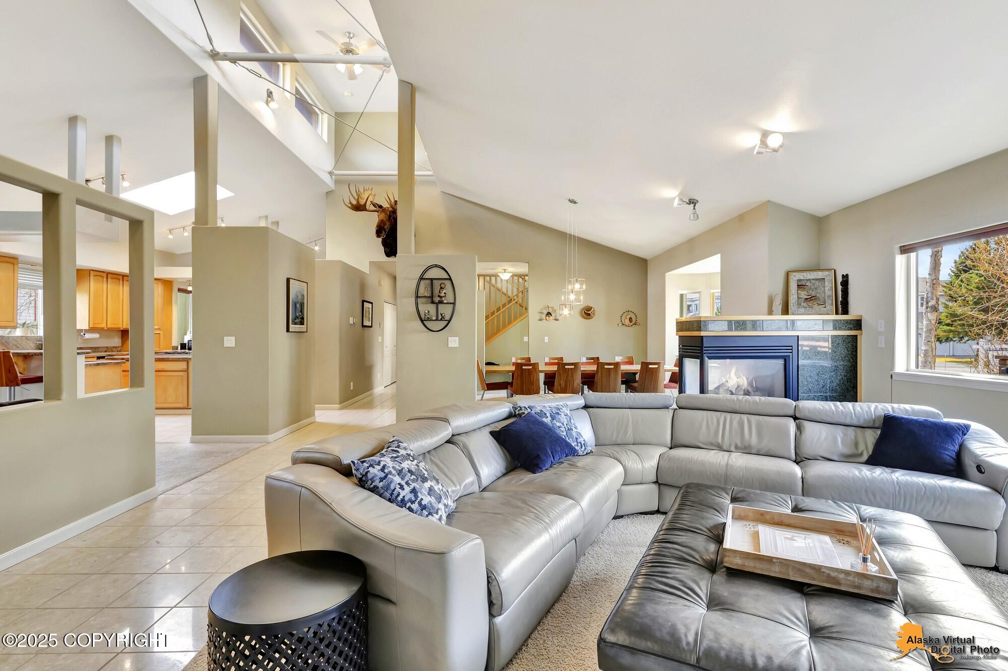 10177 Voyager Circle, Anchorage, Alaska image 17