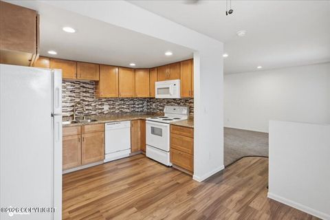 Condo For Sale - 6210 E 12th Avenue #A8<br/> Anchorage, AK 99504