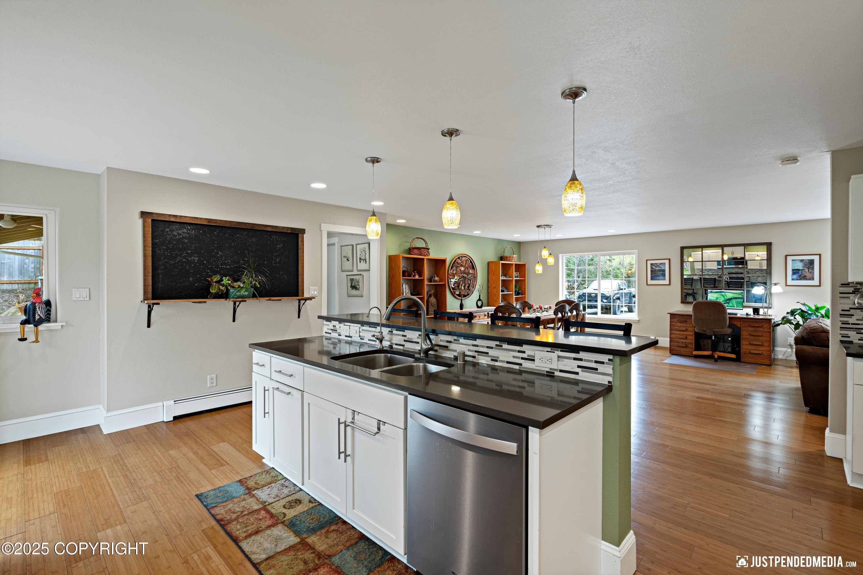 3755 Mcmahon Avenue, Anchorage, Alaska image 24