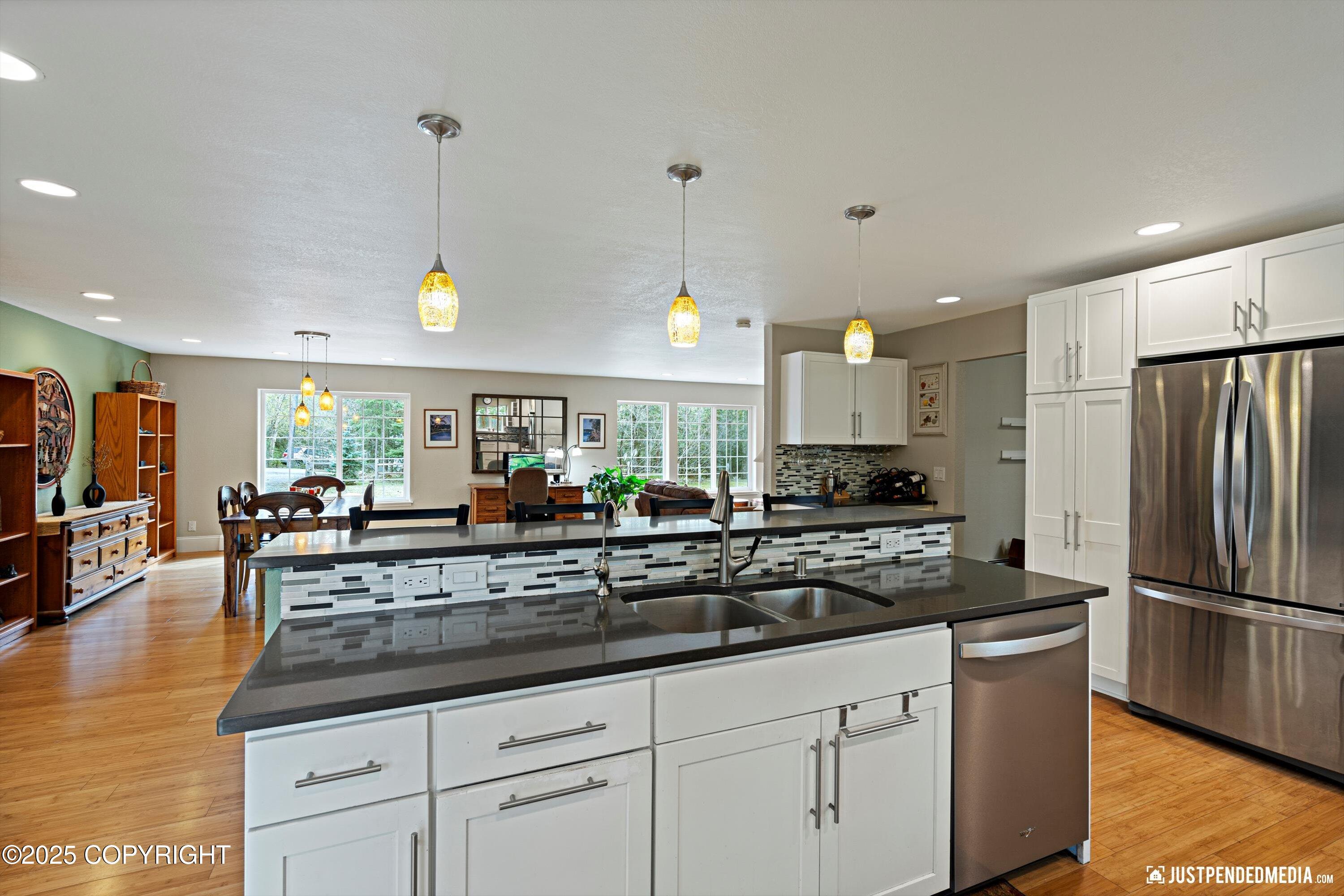 3755 Mcmahon Avenue, Anchorage, Alaska image 25