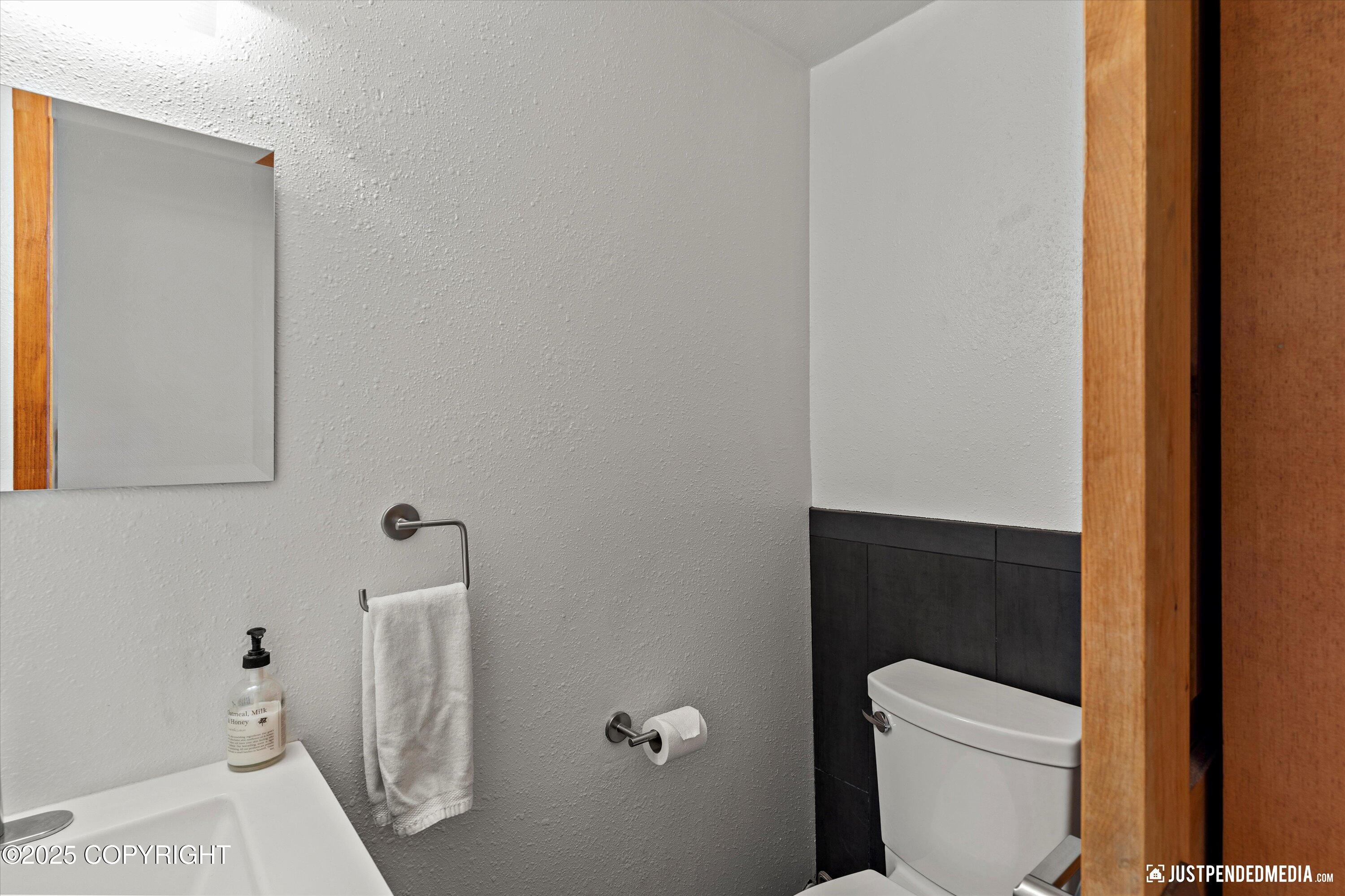 3915 SE Hiland Road, Eagle River, Alaska image 26