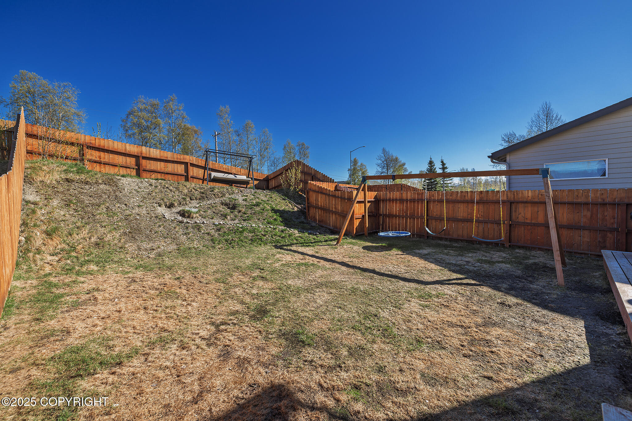 7686 Gate Creek Drive, Anchorage, Alaska image 32