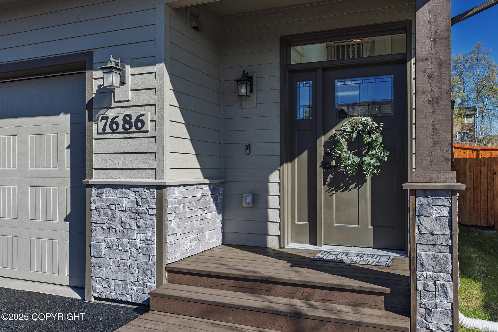 7686 Gate Creek Drive, Anchorage, Alaska image 2