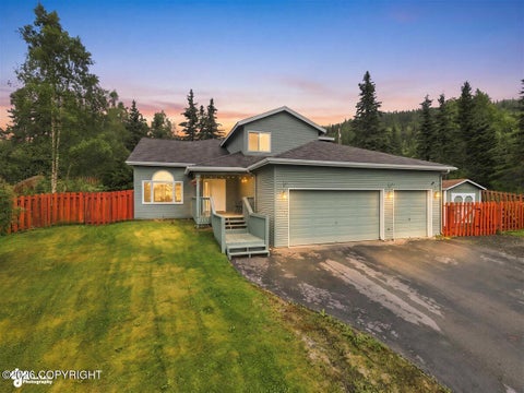Photo of 10948 Sun Eagle Circle, Eagle River, AK 99577 (MLS # 26-10703)