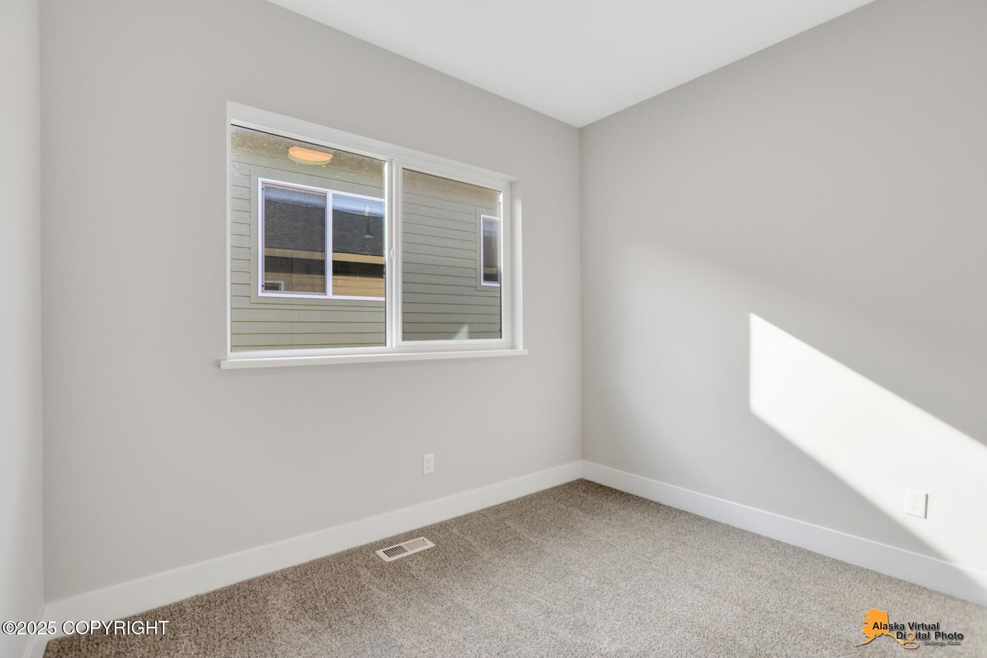 8833 Chalk Hill Loop, Anchorage, Idaho image 19