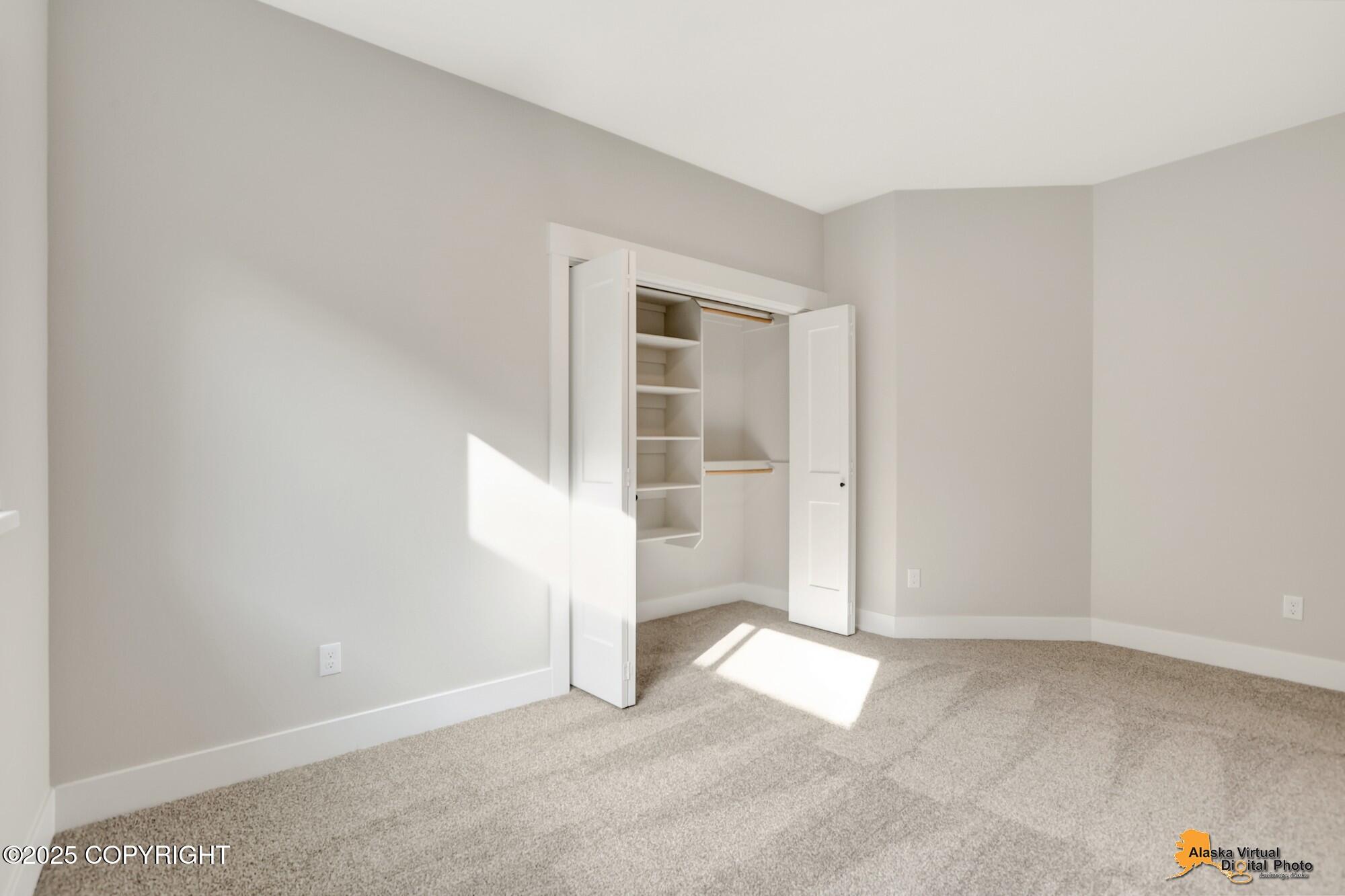 8833 Chalk Hill Loop, Anchorage, Idaho image 24