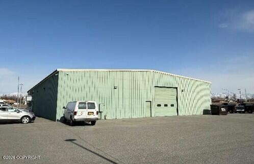 1960 E Industrial Drive