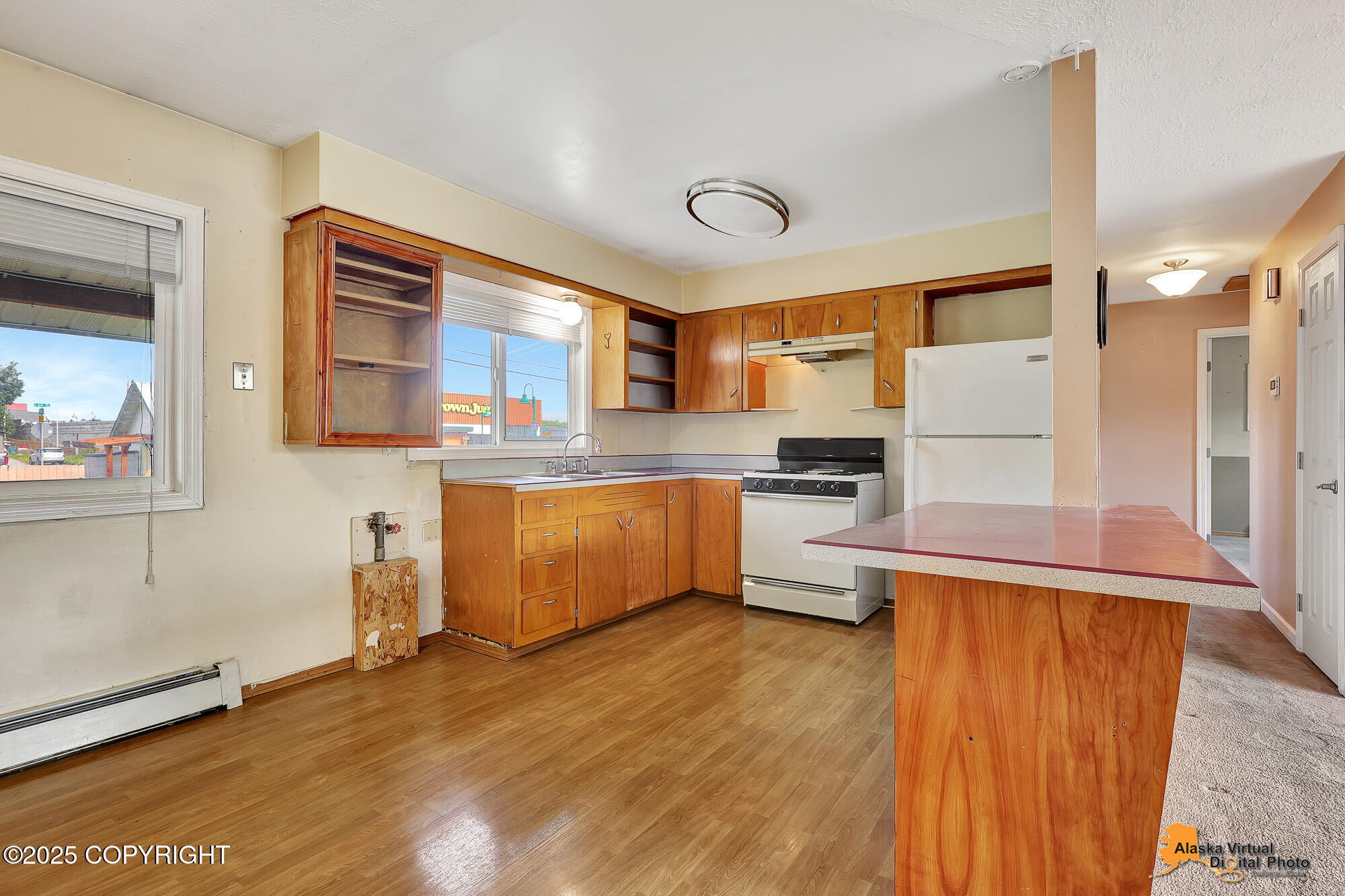 Anchorage, Alaska 99504, United States, 5 Bedrooms Bedrooms, ,3 BathroomsBathrooms,Residential,Pending,190511