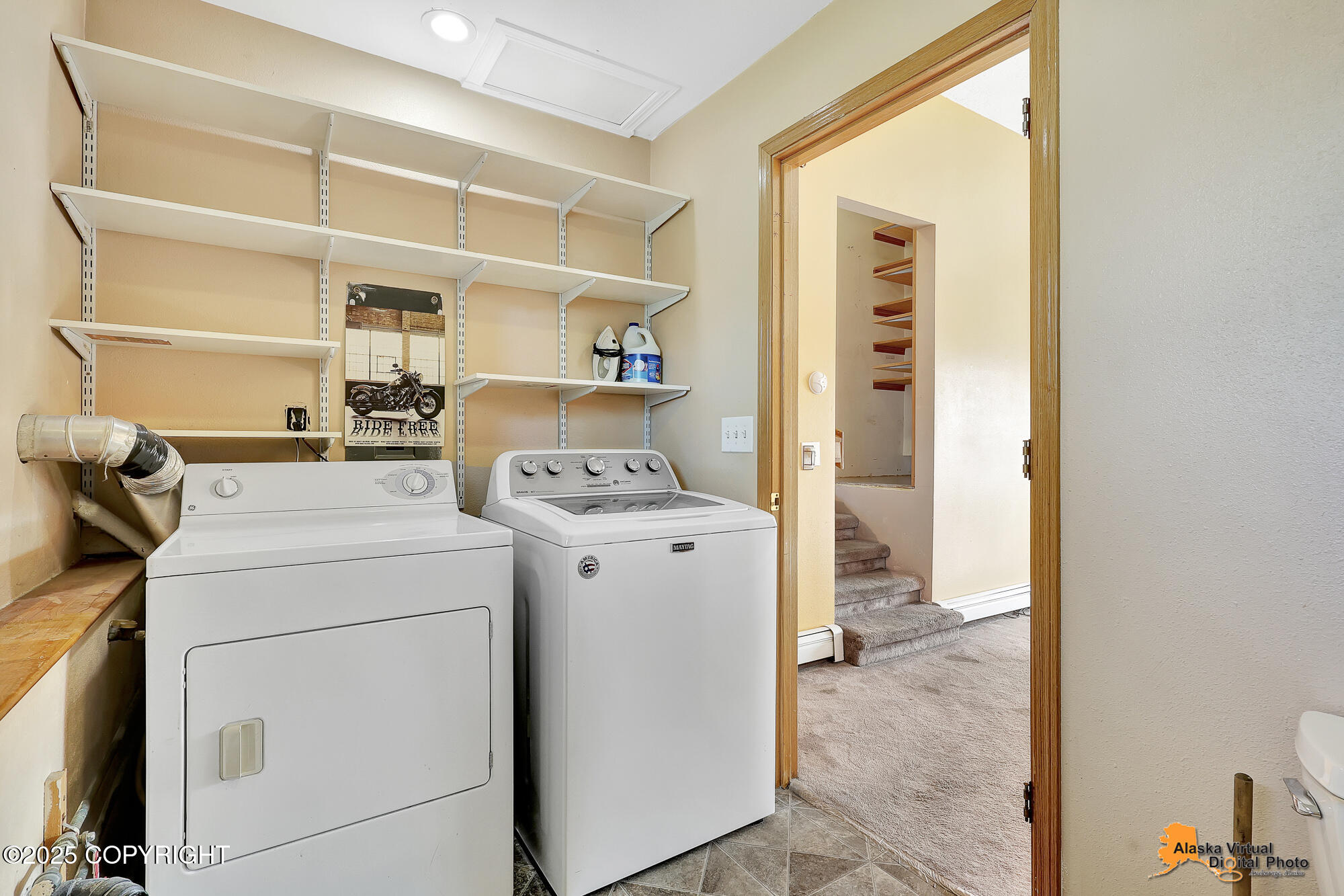 Anchorage, Alaska 99504, United States, 5 Bedrooms Bedrooms, ,3 BathroomsBathrooms,Residential,Pending,190511