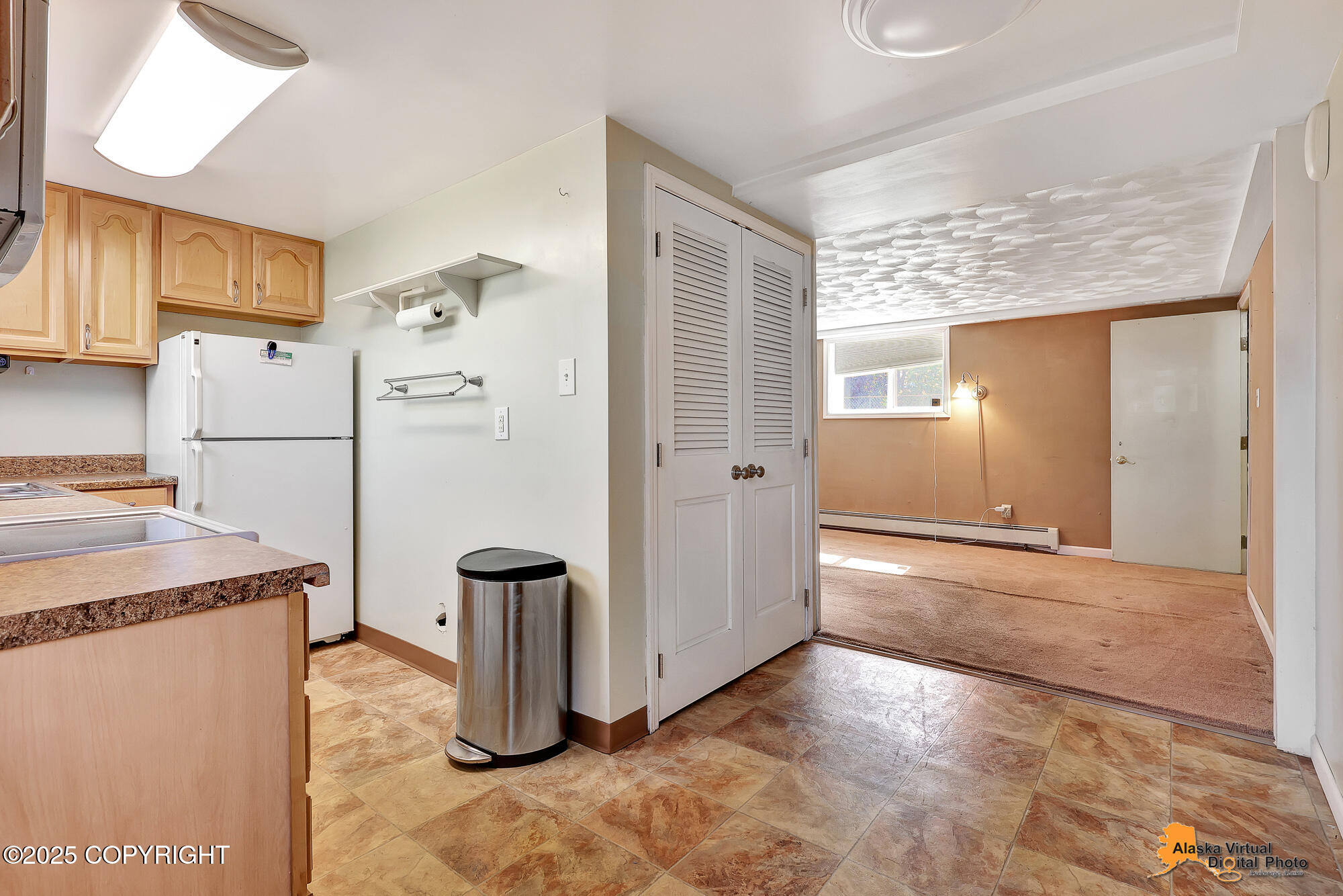 Anchorage, Alaska 99504, United States, 5 Bedrooms Bedrooms, ,3 BathroomsBathrooms,Residential,Pending,190511