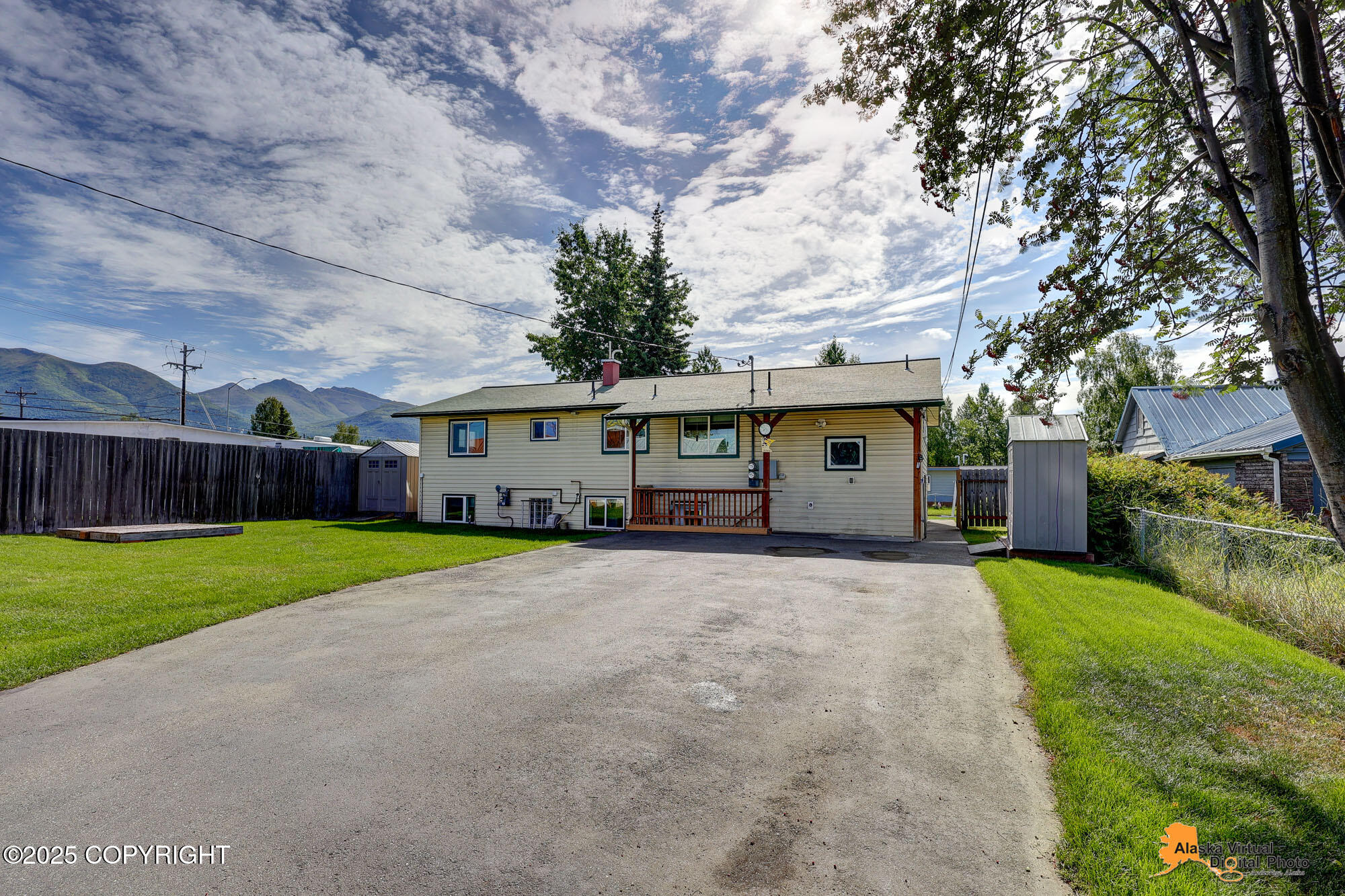 Anchorage, Alaska 99504, United States, 5 Bedrooms Bedrooms, ,3 BathroomsBathrooms,Residential,Pending,190511