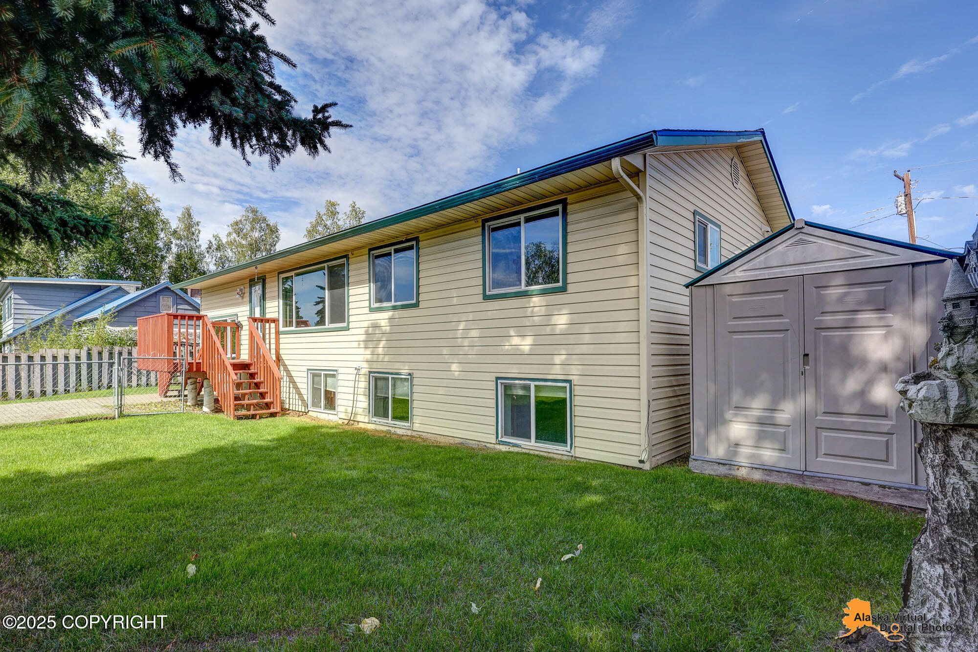 Anchorage, Alaska 99504, United States, 5 Bedrooms Bedrooms, ,3 BathroomsBathrooms,Residential,Pending,190511