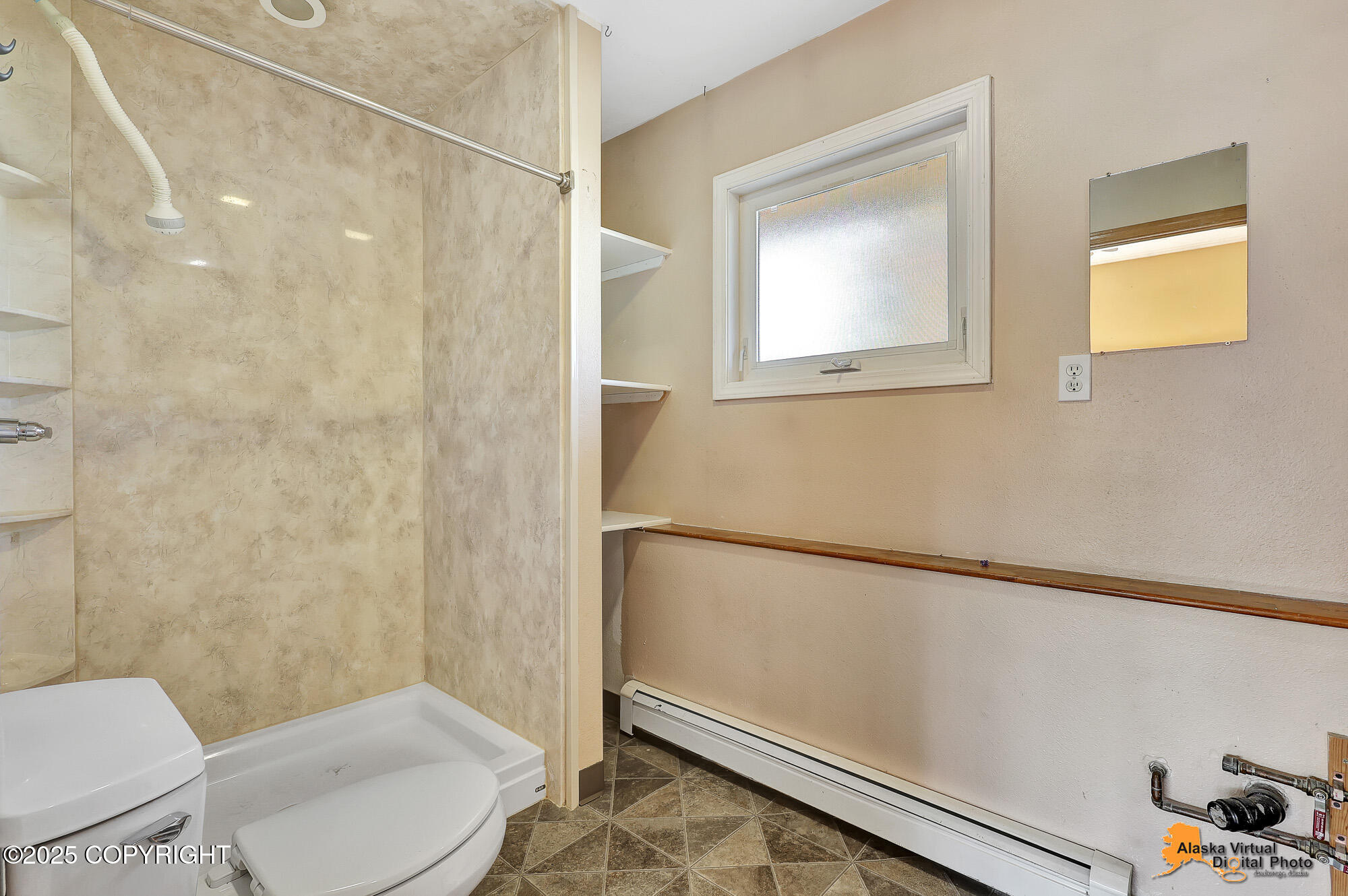 Anchorage, Alaska 99504, United States, 5 Bedrooms Bedrooms, ,3 BathroomsBathrooms,Residential,Pending,190511