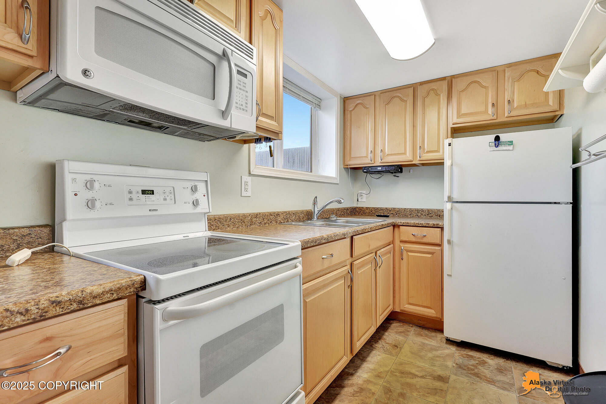 Anchorage, Alaska 99504, United States, 5 Bedrooms Bedrooms, ,3 BathroomsBathrooms,Residential,Pending,190511