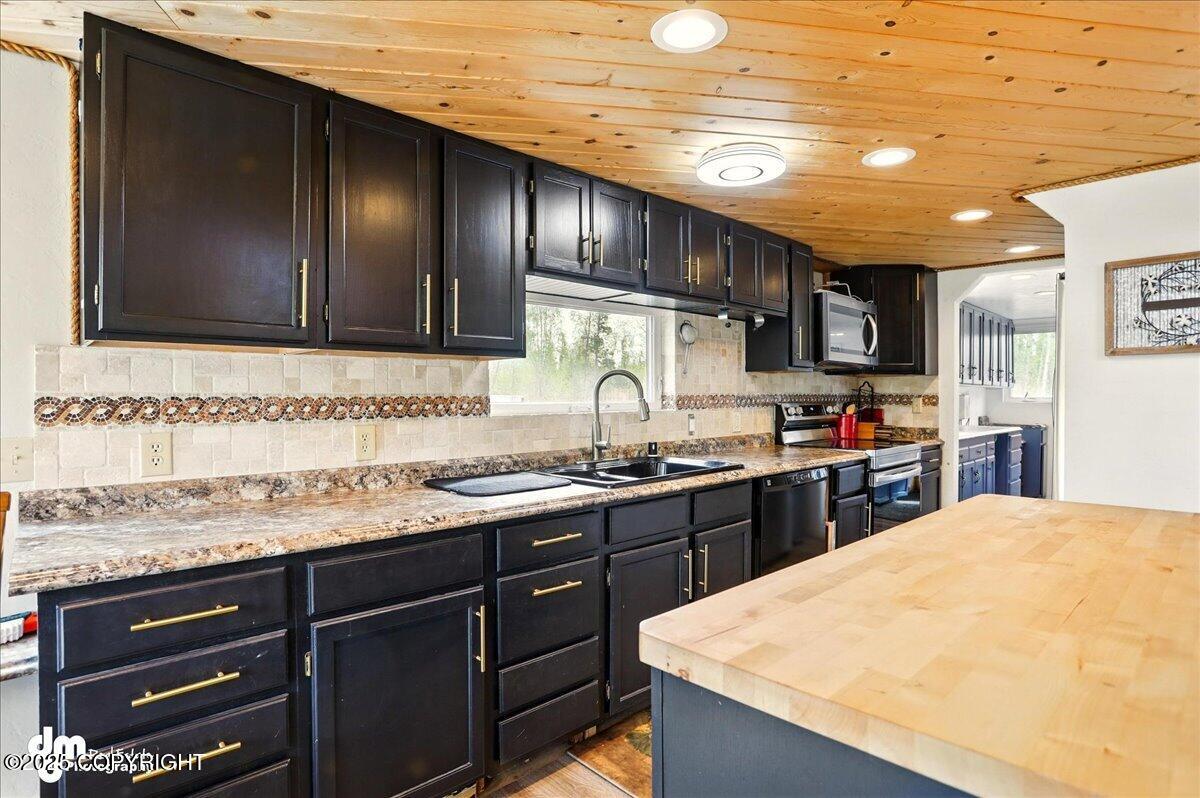 12453 W Wilderness Court, Houston, Alaska image 19