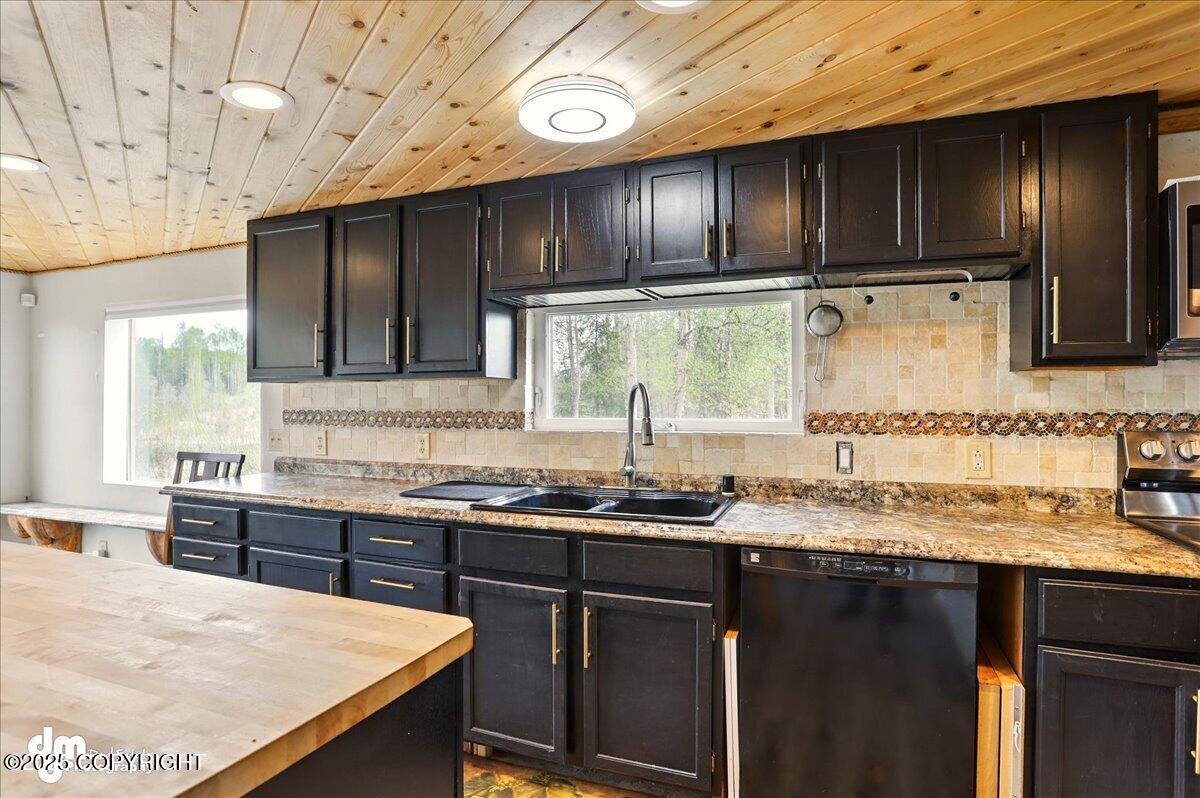 12453 W Wilderness Court, Houston, Alaska image 18