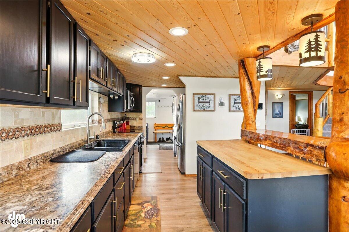 12453 W Wilderness Court, Houston, Alaska image 24