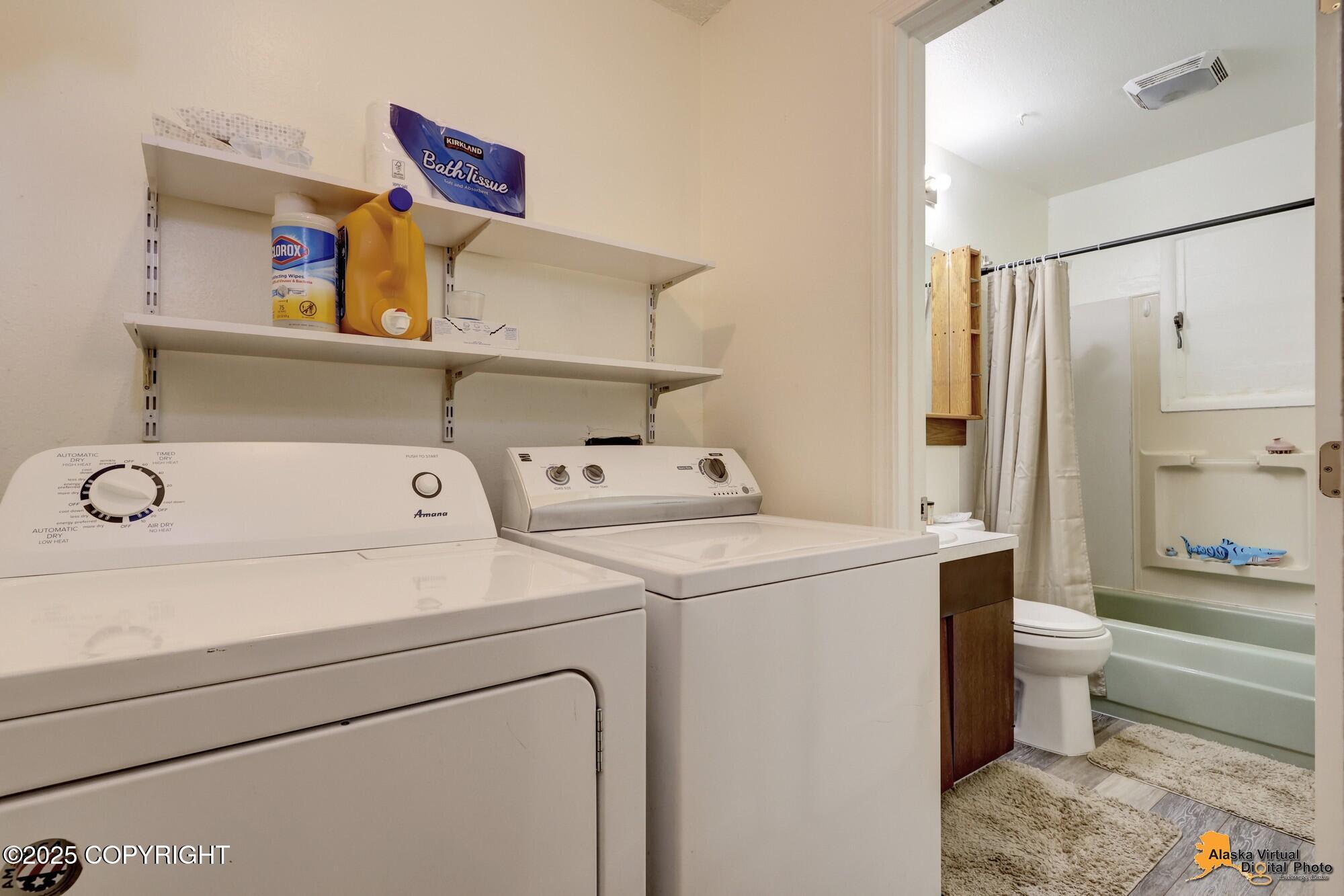 Anchorage, Alaska 99508, United States, 4 Bedrooms Bedrooms, ,2 BathroomsBathrooms,Residential,Pending,234264